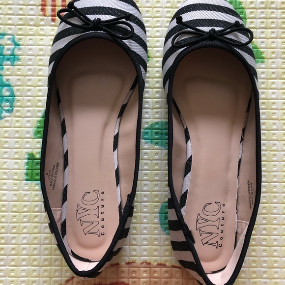 Ballet Flats in Black and White - Picture 2 of 4